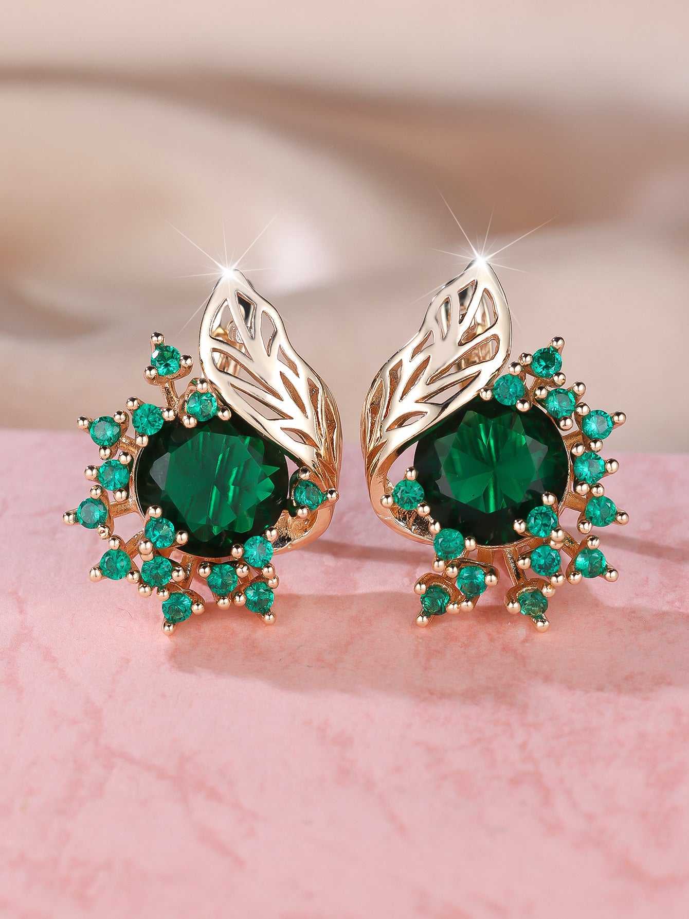 Boucles d’oreilles rondes fleurs plume en zircon - NovaShop NovaShop Emerald Diamond / Rose gold Bigbuy