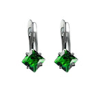 Lightweight, luxurious and simple diamond design earrings