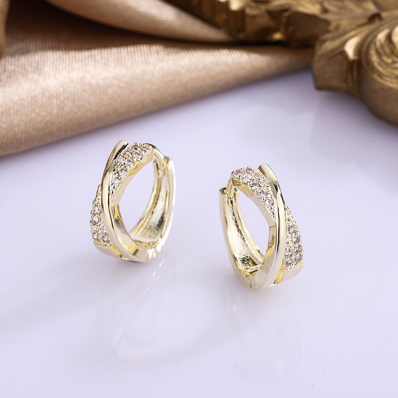 Simple and refined wild earrings