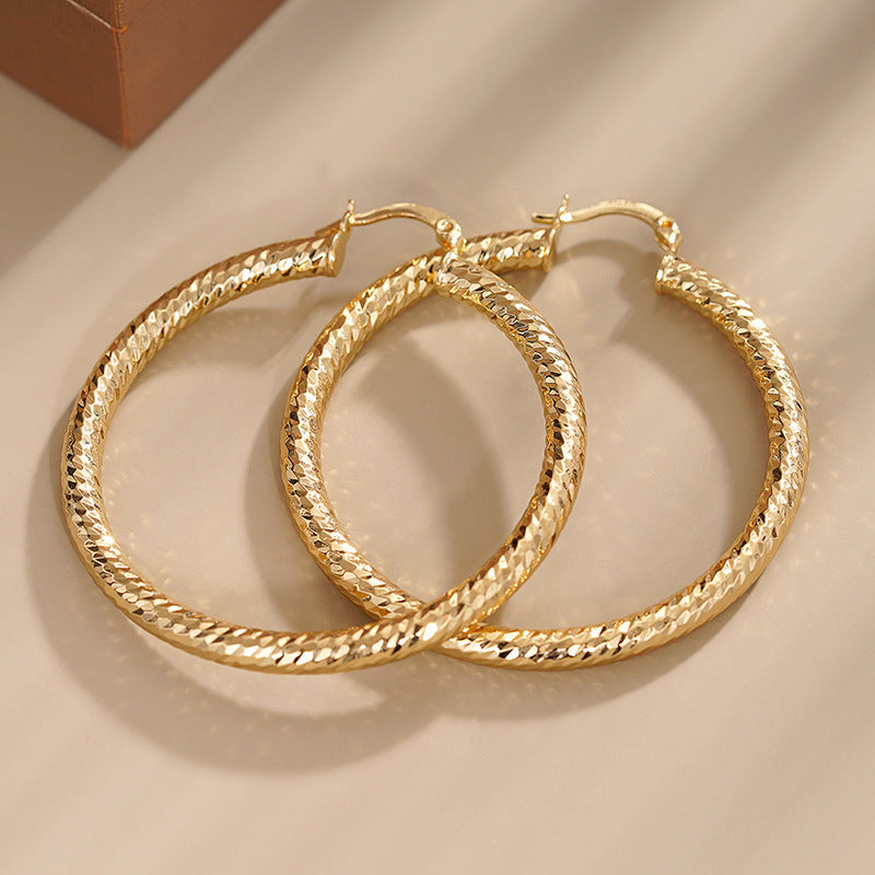 Women's Geometric Design Clip-on Earrings in Ring Shape