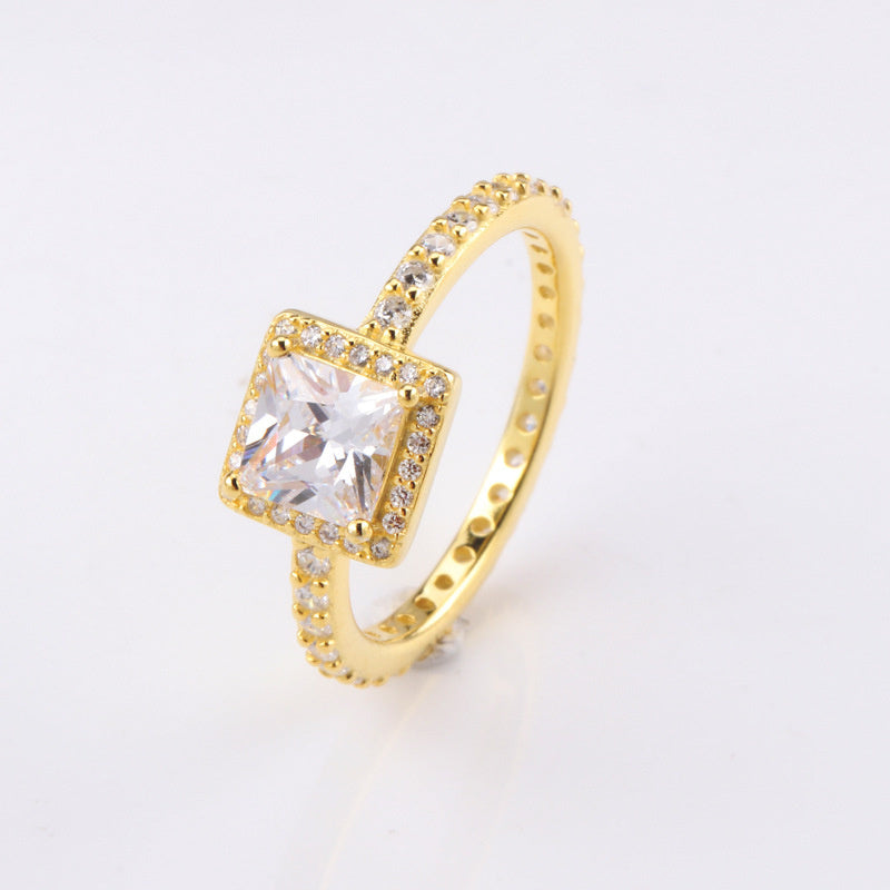 White copper ring with a creative design and strong personality
