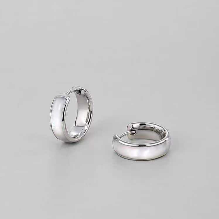 Elegant Clip-on Earrings in White Gold and Red Gold