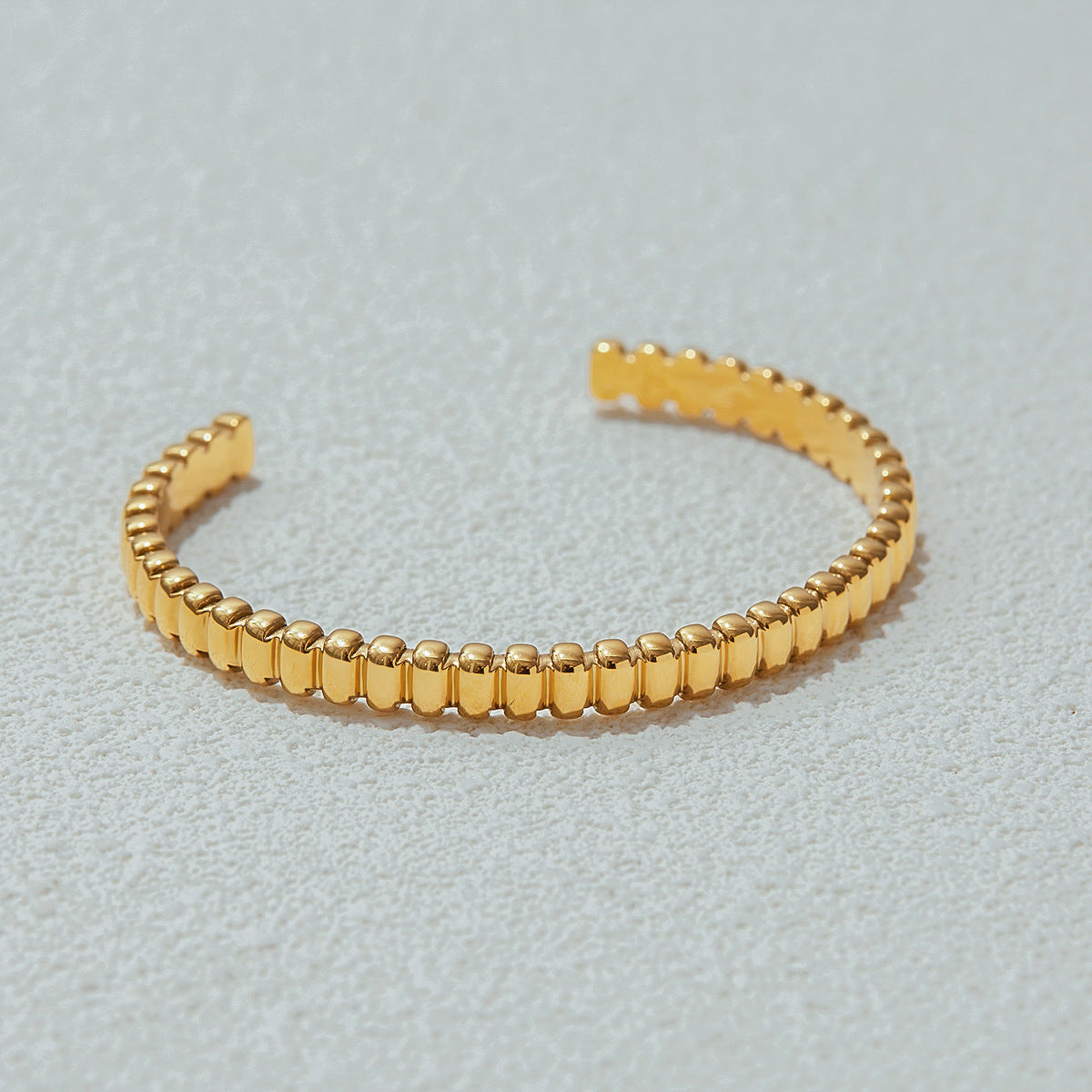 European and American Style Stainless Steel Bracelet for Women