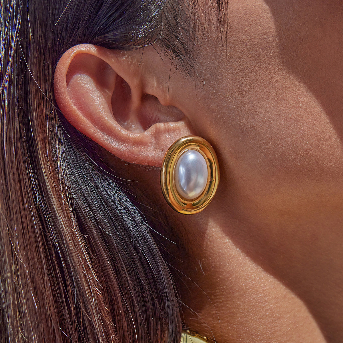 Vintage Style Stainless Steel Pearl Stud Earrings for Women No Fade