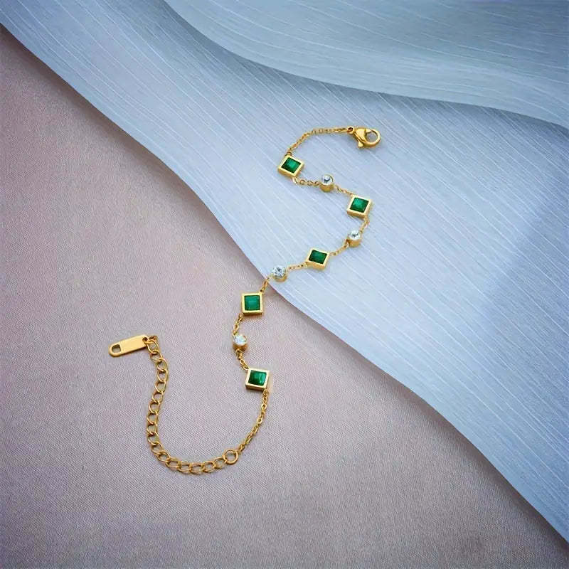 Bracelet Carré à Incrustation Émeraude et Strass en Acier Titane Plaqué Or - NovaShop NovaShop Green Bigbuy