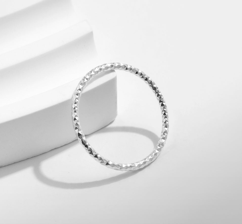 Fine Sterling Silver Ring for Women Bring a touch of elegance