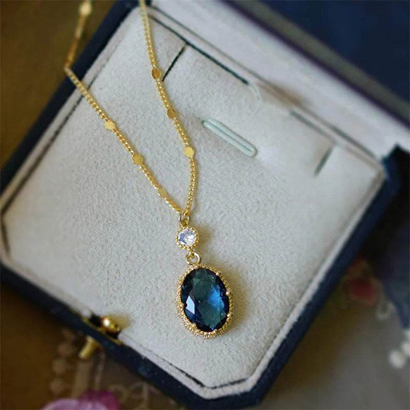 Trendy French retro necklace for women