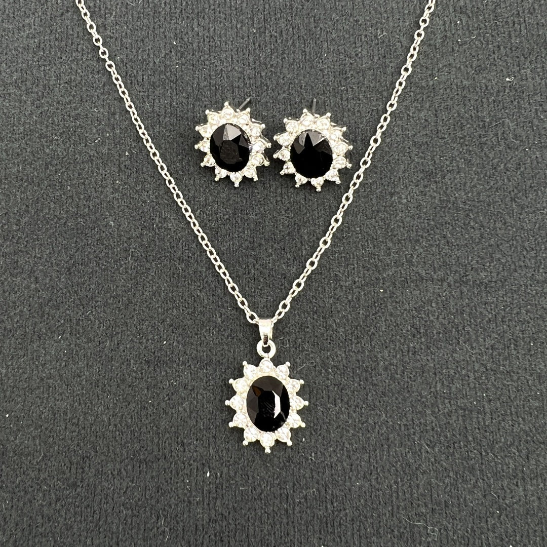 Women's Set with Earrings and Necklace