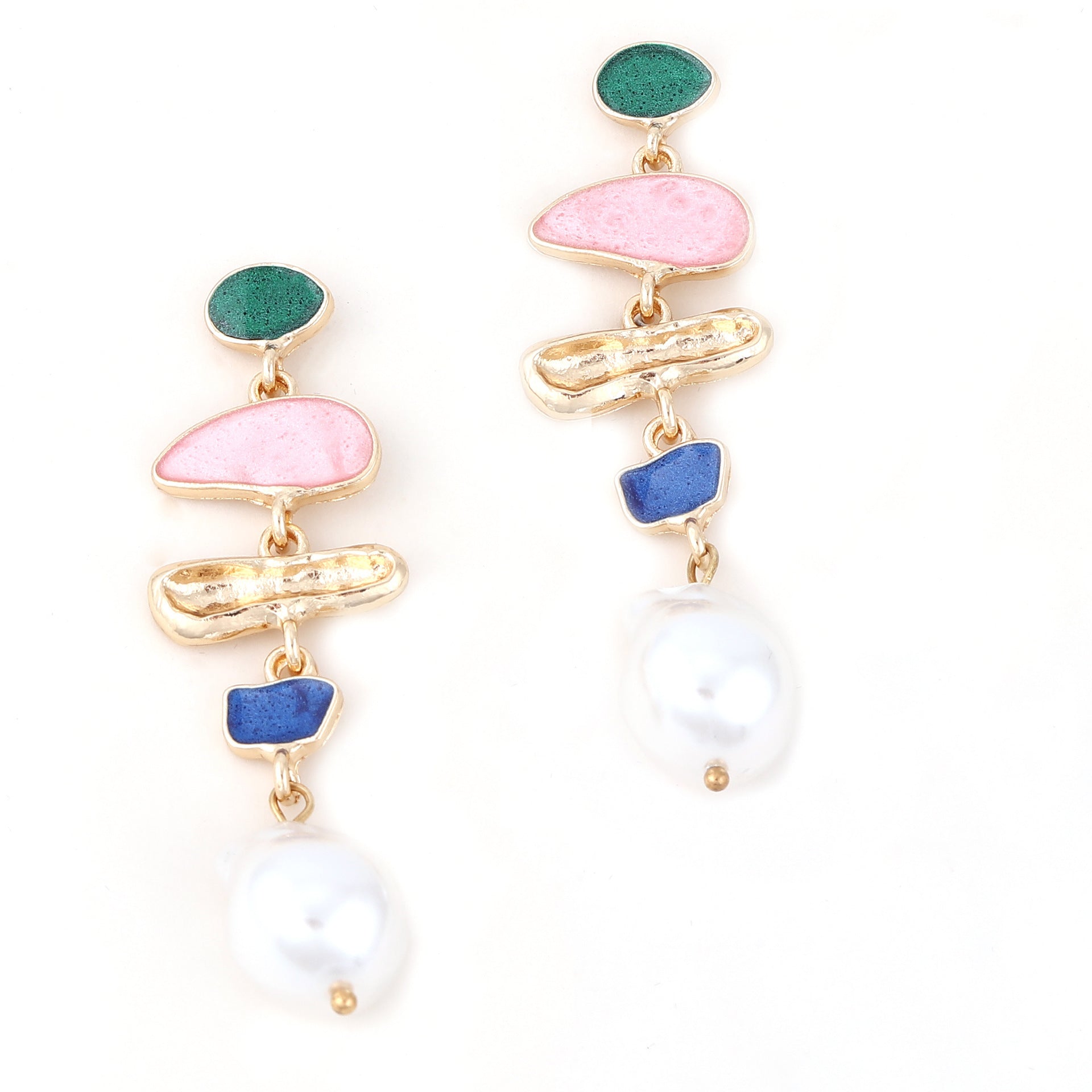 Geometric pearl-encrusted earrings, girly style, trendy and versatile