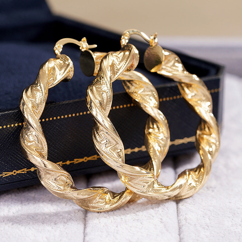 Women's Geometric Design Clip-on Earrings in Ring Shape