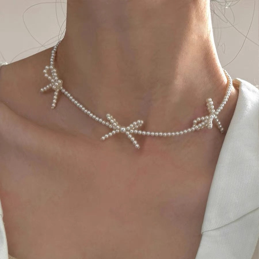 Simple Design Women's Clavicle Necklace with Sweet Knot and Beads