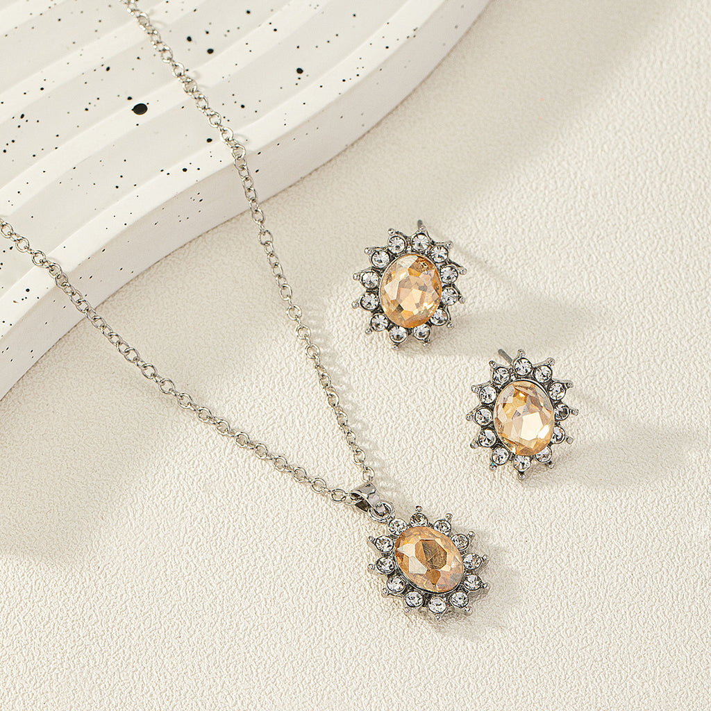 Women's Set with Earrings and Necklace