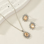Women's Set with Earrings and Necklace