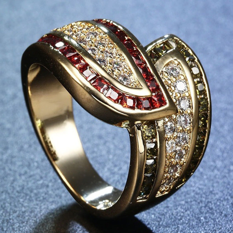 Personalized Women's Fashion Ring with Peridot