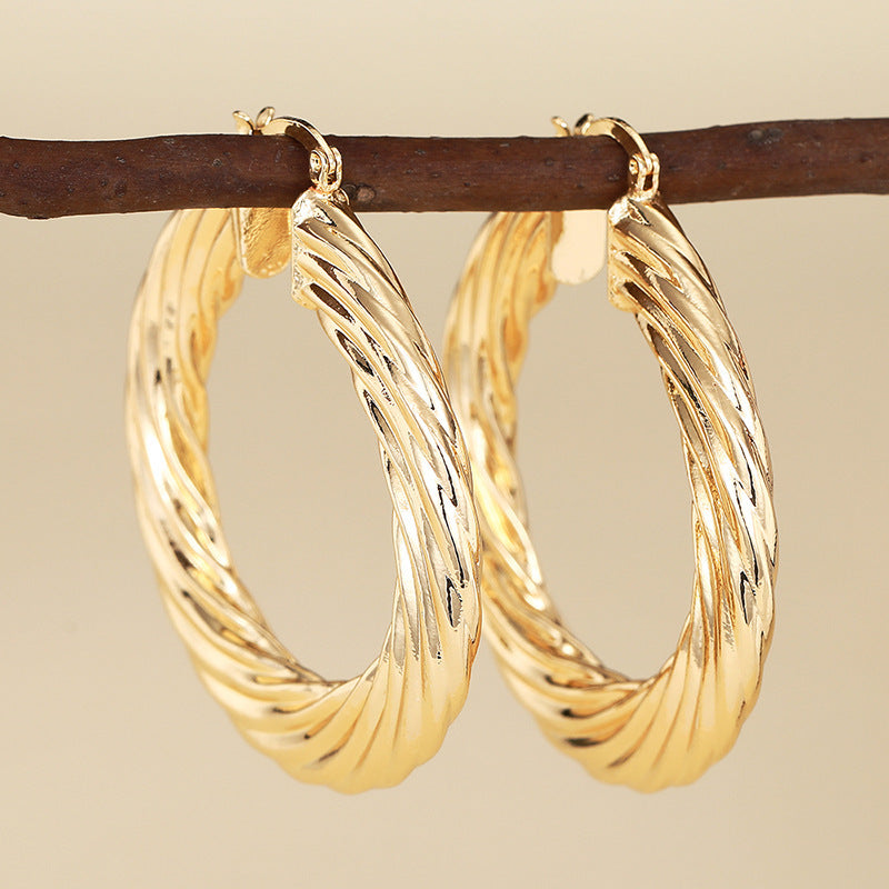 Women's Geometric Design Clip-on Earrings in Ring Shape
