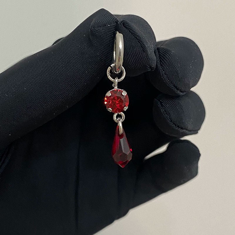 Waterdrop dangle earrings