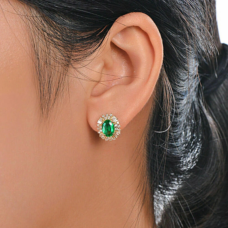 Earrings with a special autumn-winter design, combining elegance and modernity