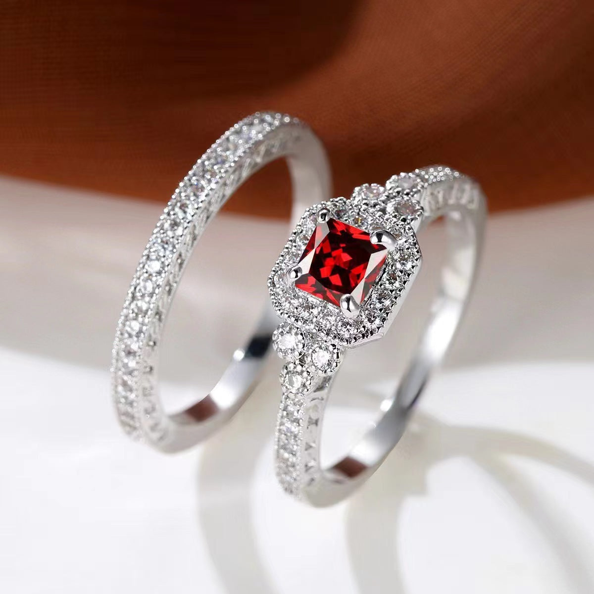 Couple Rings with Zircon – Elegant and Refined Rings
