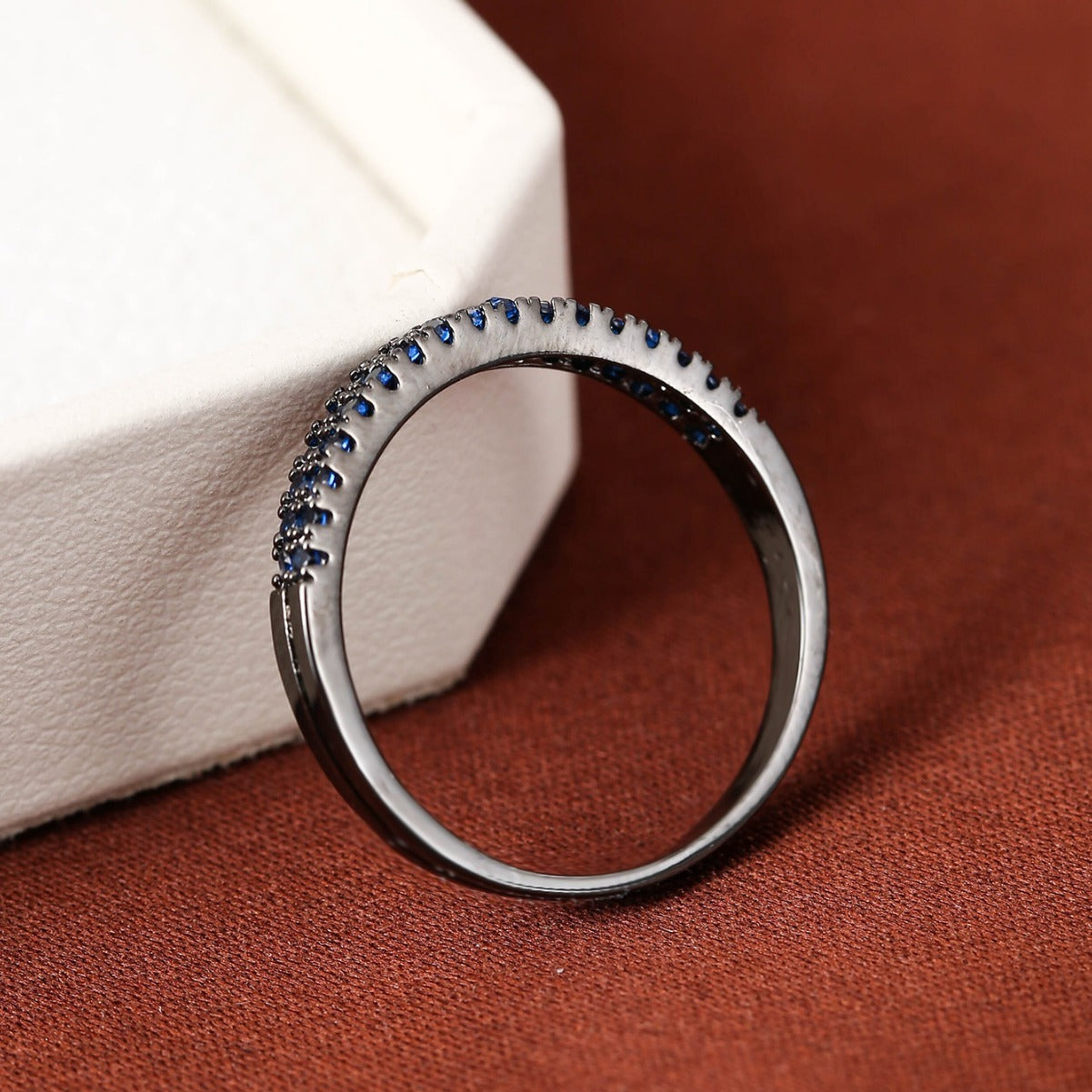 Elegant Simple Copper Ring with Inlaid Colorful Zircon