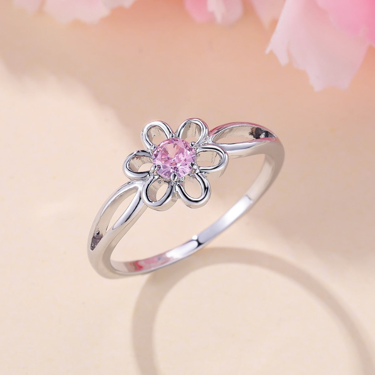 Hollow Flower Women's Ring with Simple and Elegant Design