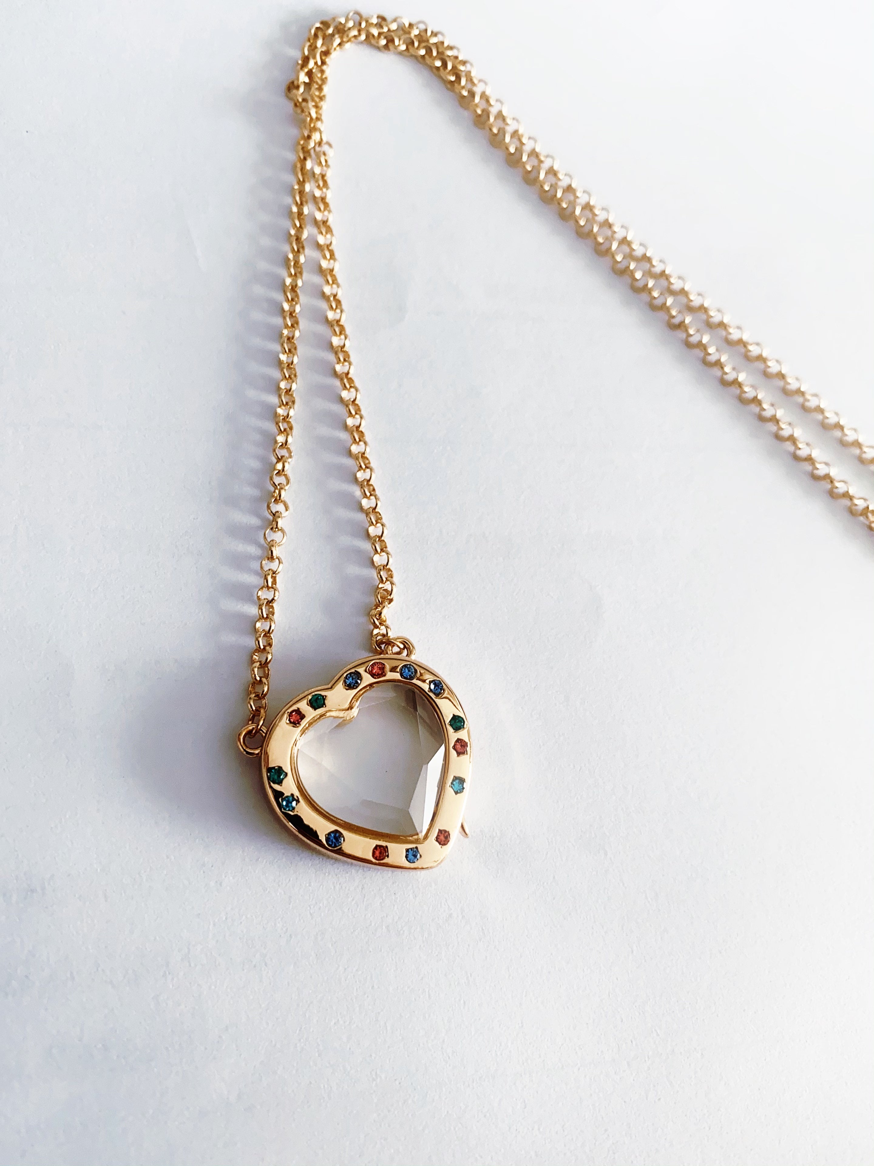 Customizable Clear Memorial Pendant with Opening - French Retro Style