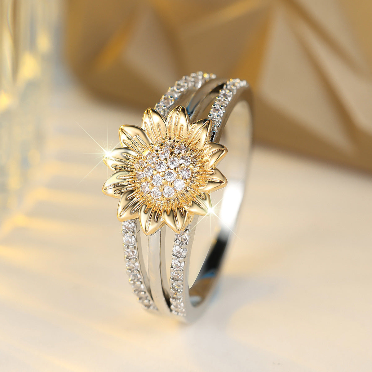 Diamond Sunflower Fashion Ring