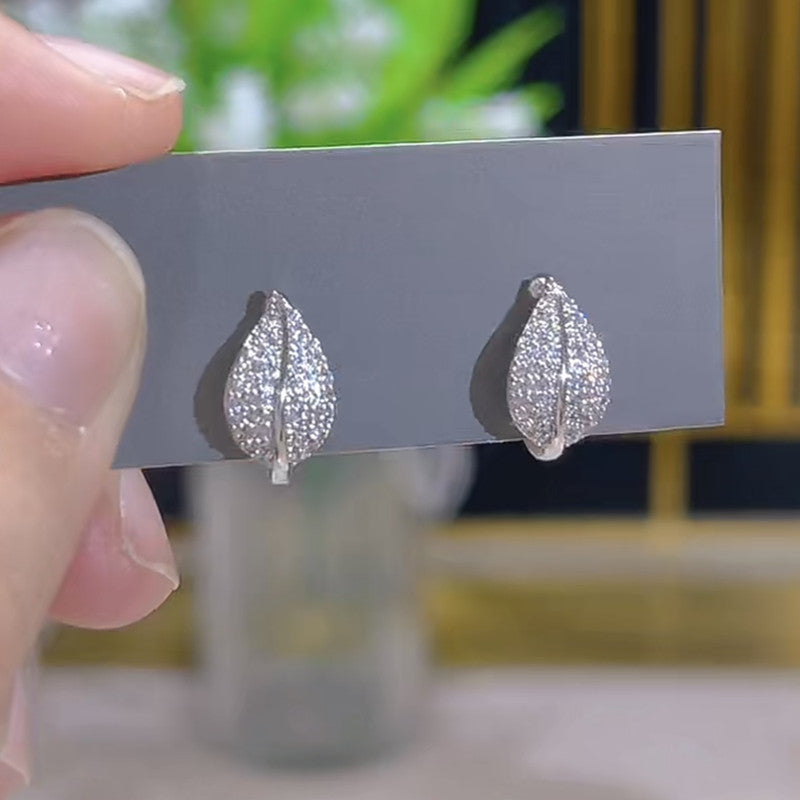 Boucles d’oreilles feuille ornées de zircon en pavage complet - NovaShop NovaShop Silver Bigbuy