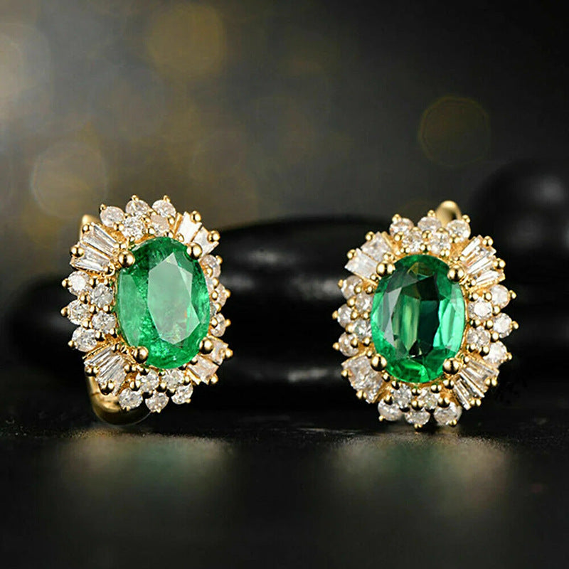 Earrings with a special autumn-winter design, combining elegance and modernity