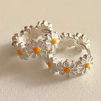 Trendy daisy flower ring and earrings