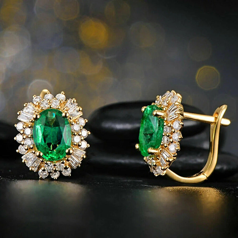 Earrings with a special autumn-winter design, combining elegance and modernity