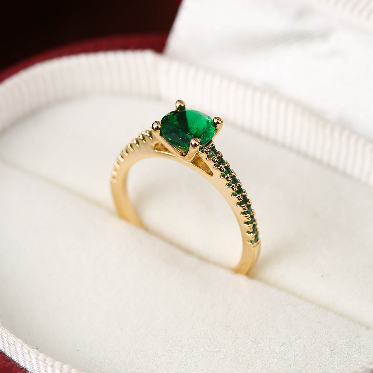 elegant copper ring seduces with its geometric hexagonal design, offering a modern and refined touch