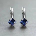 Lightweight, luxurious and simple diamond design earrings