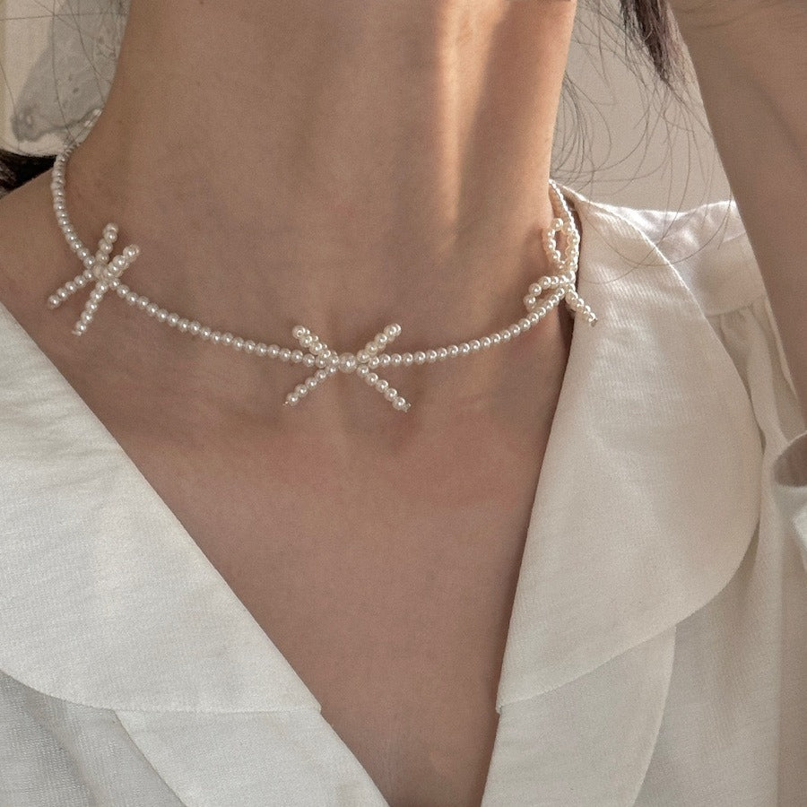 Simple Design Women's Clavicle Necklace with Sweet Knot and Beads