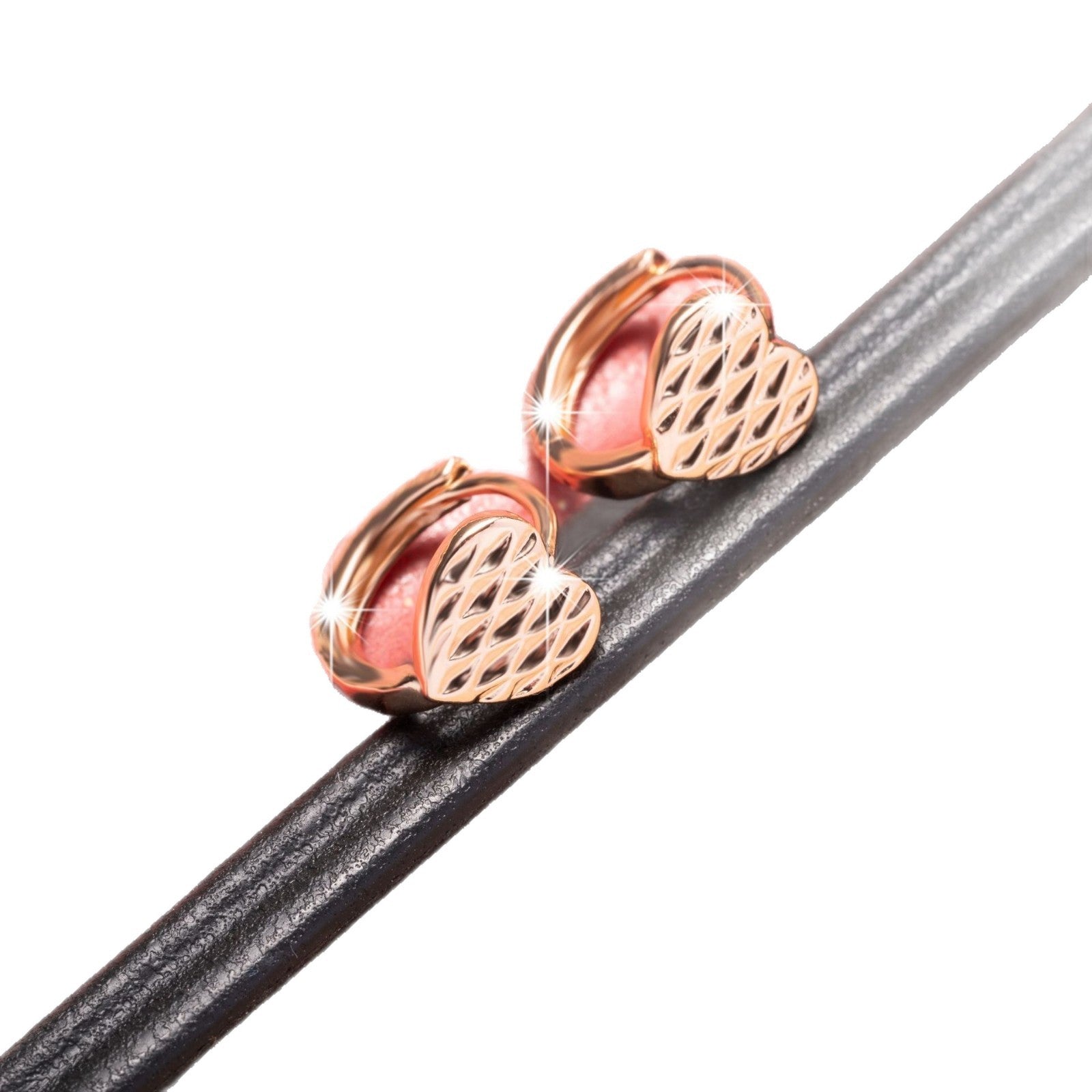 Simple and elegant style earrings, designed in copper