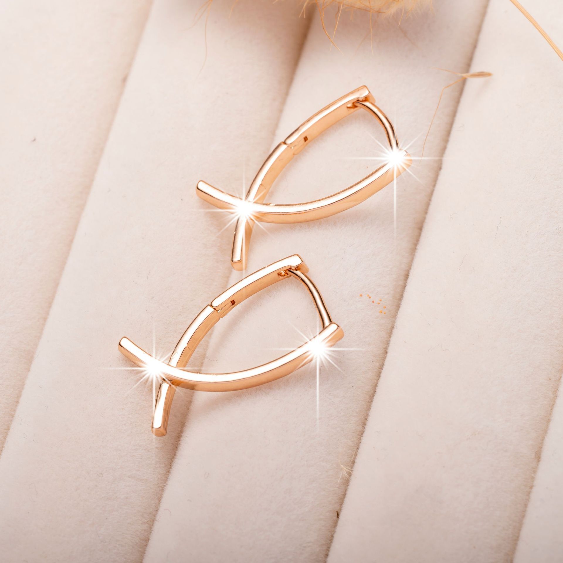 Boucles d’oreilles en forme de croix, allure luxueuse - NovaShop NovaShop Rose Gold Bigbuy