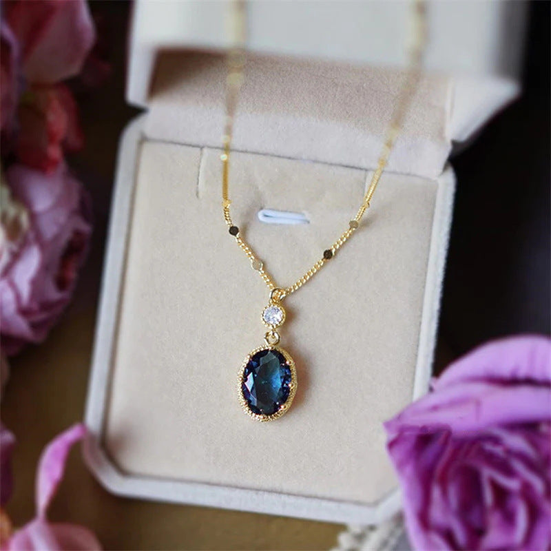 Trendy French retro necklace for women