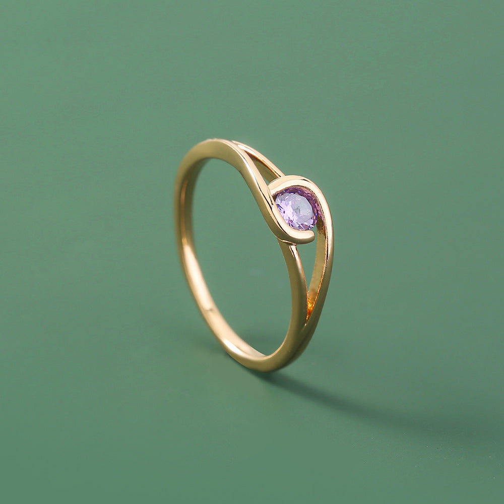 Niche ring with modern design, decorated with zircon