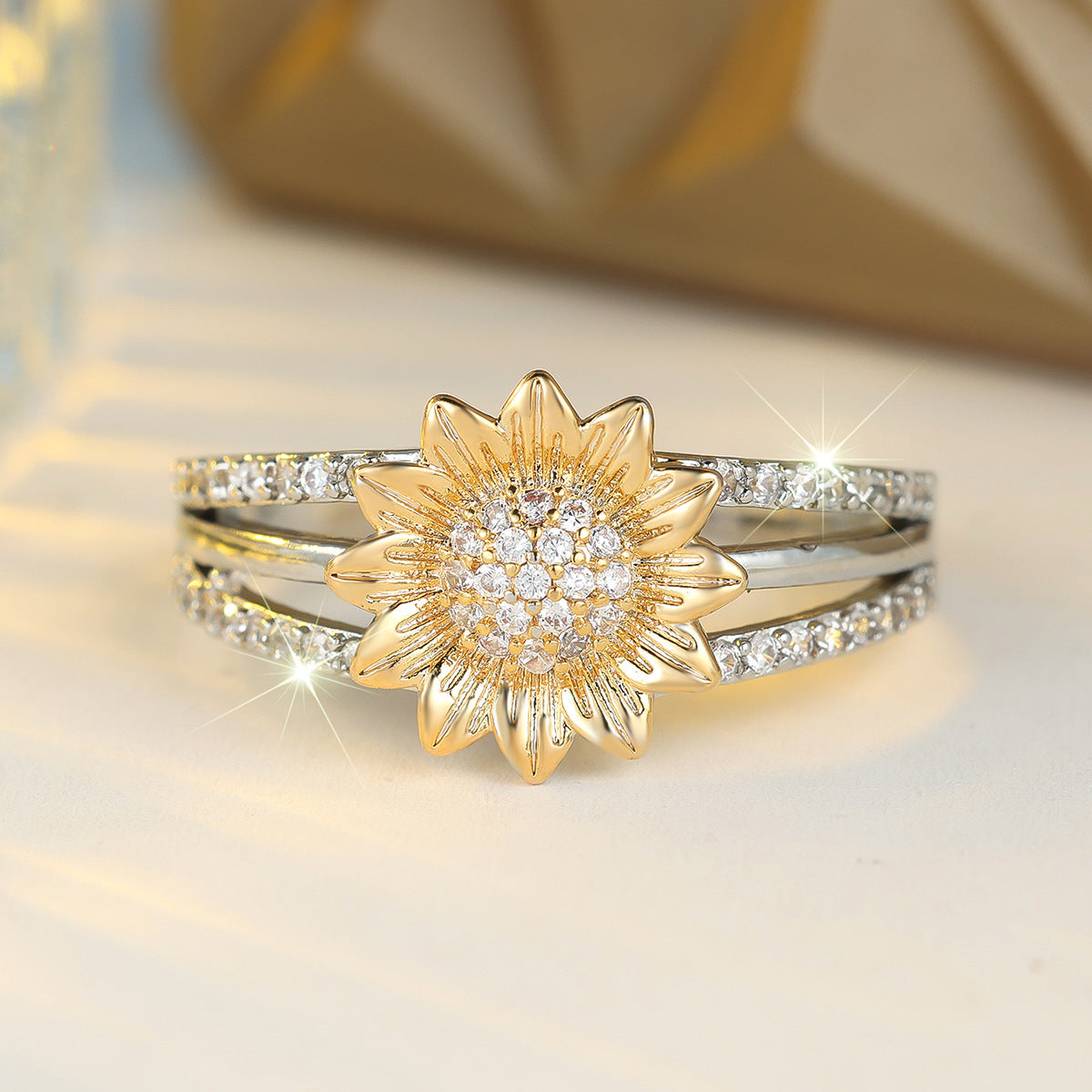 Diamond Sunflower Fashion Ring