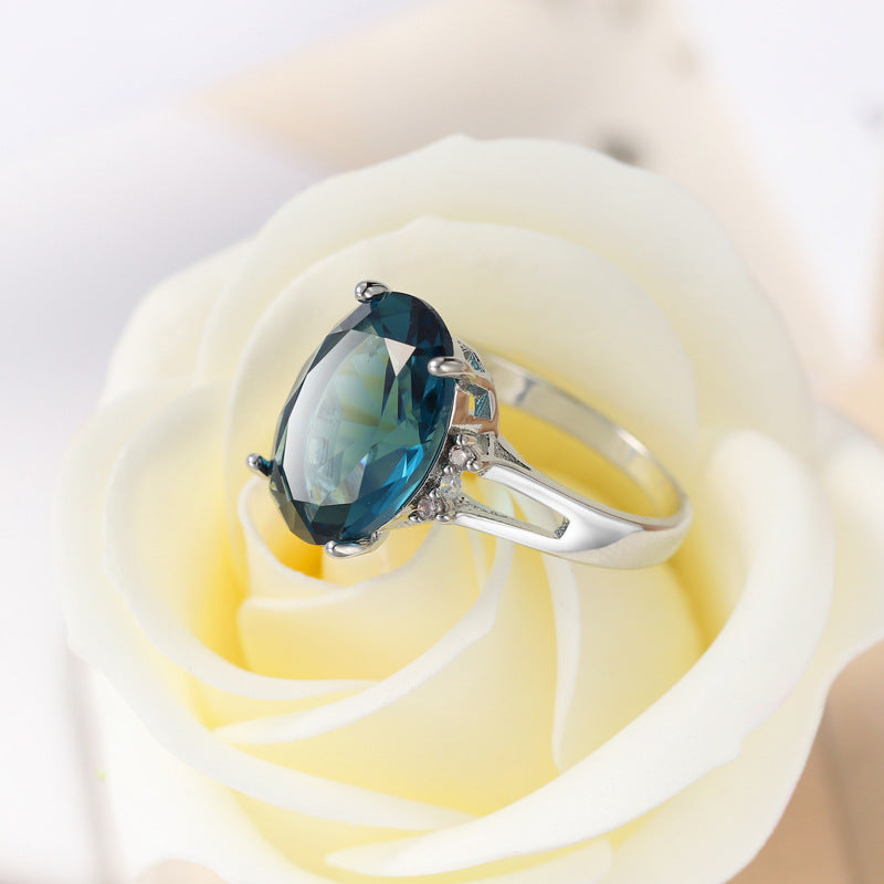 Geometric Design and Retro Style Unisex Blue Black Zircon Decorative Ring