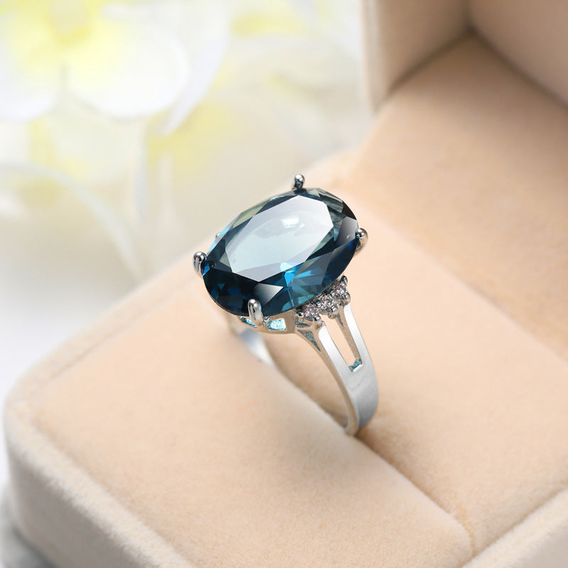 Geometric Design and Retro Style Unisex Blue Black Zircon Decorative Ring