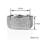 Micro-set index ring with subtle starbursts for a distinctive and refined style