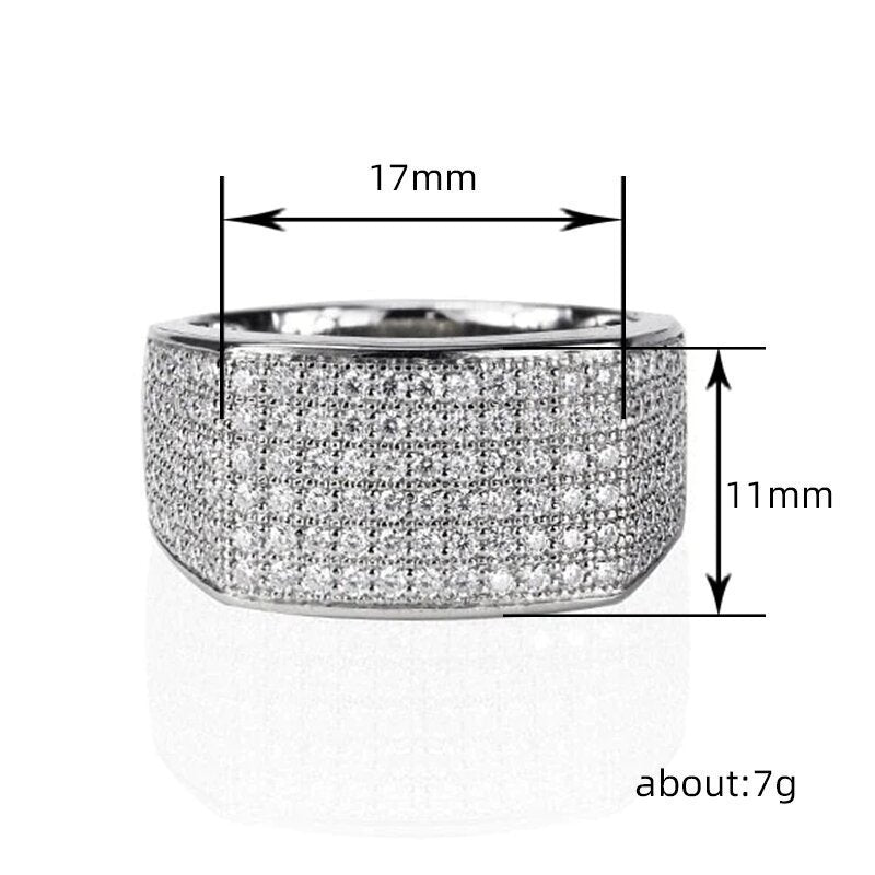 Micro-set index ring with subtle starbursts for a distinctive and refined style