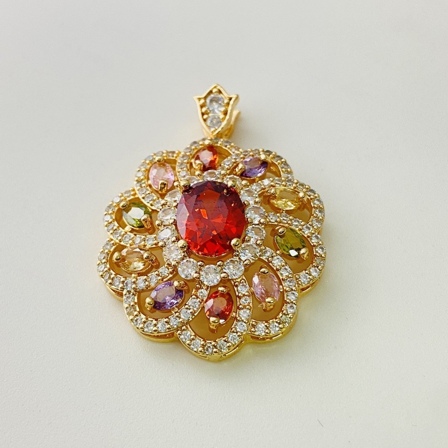 Collier pendentif zircon coloré pour femme - NovaShop NovaShop A Gold Pendant Bigbuy