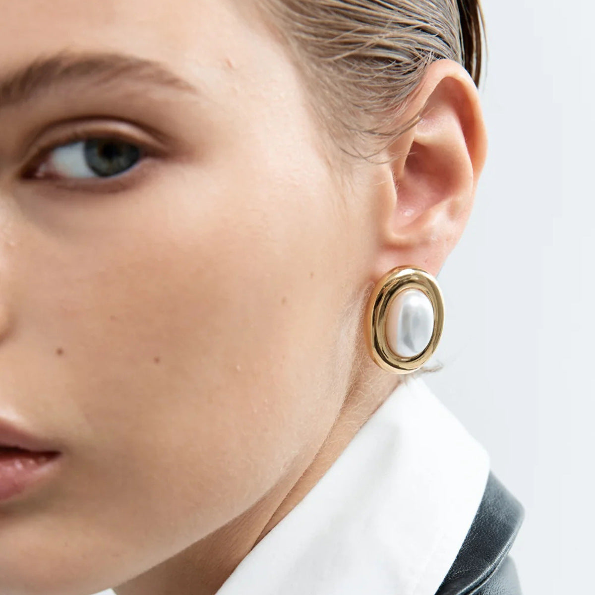 Vintage Style Stainless Steel Pearl Stud Earrings for Women No Fade