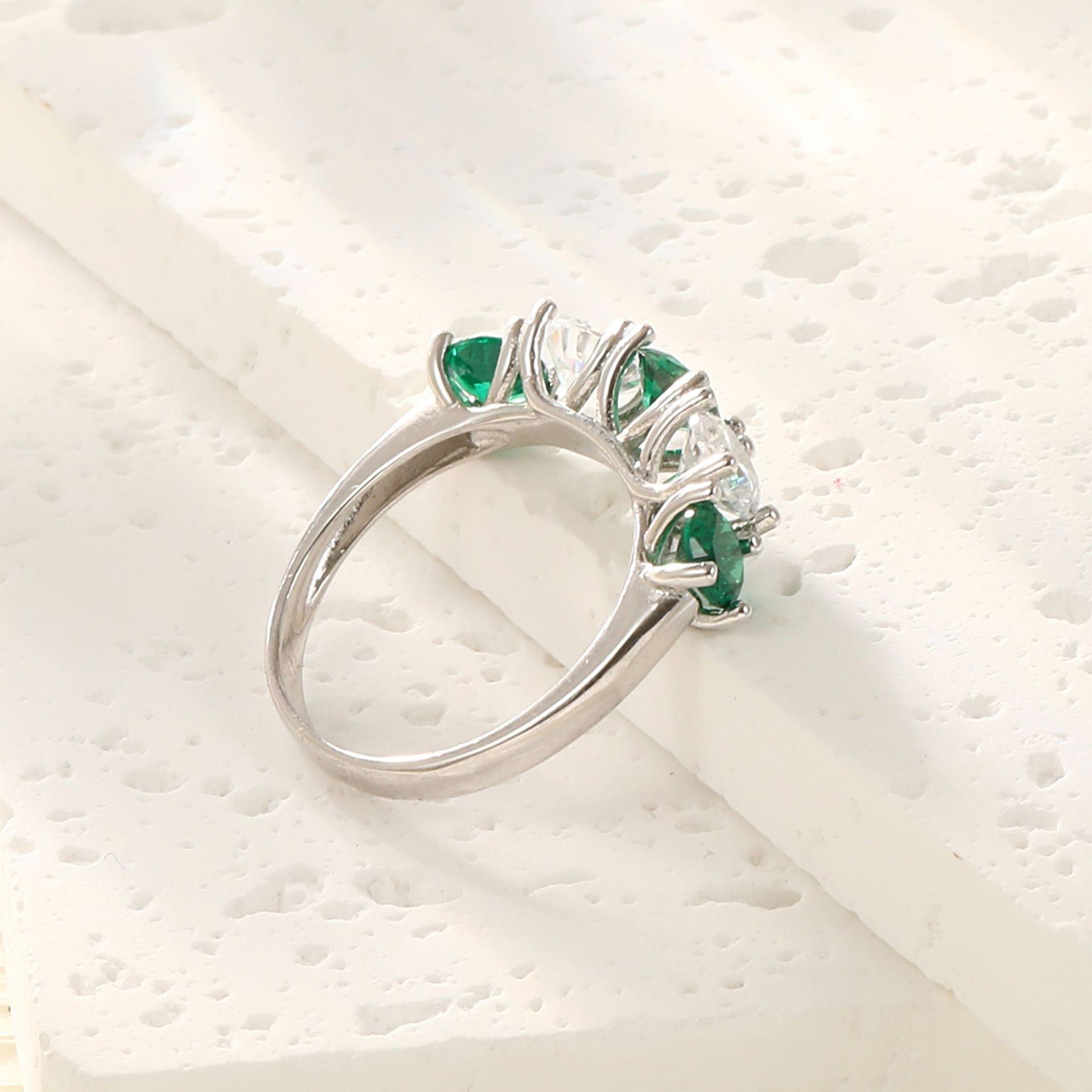 Vintage Emerald Zircon Ring for Women