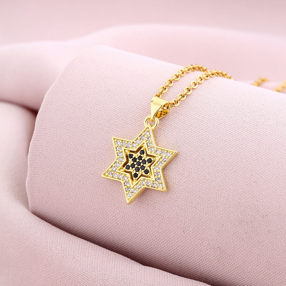 Six-pointed star shaped emerald zircon pendant necklace combines geometric design and fine craftsmanship