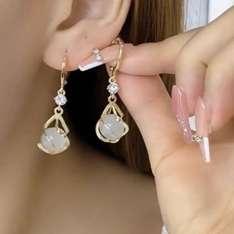 Sterling silver earrings with needle and drop pendant, luxurious and versatile style