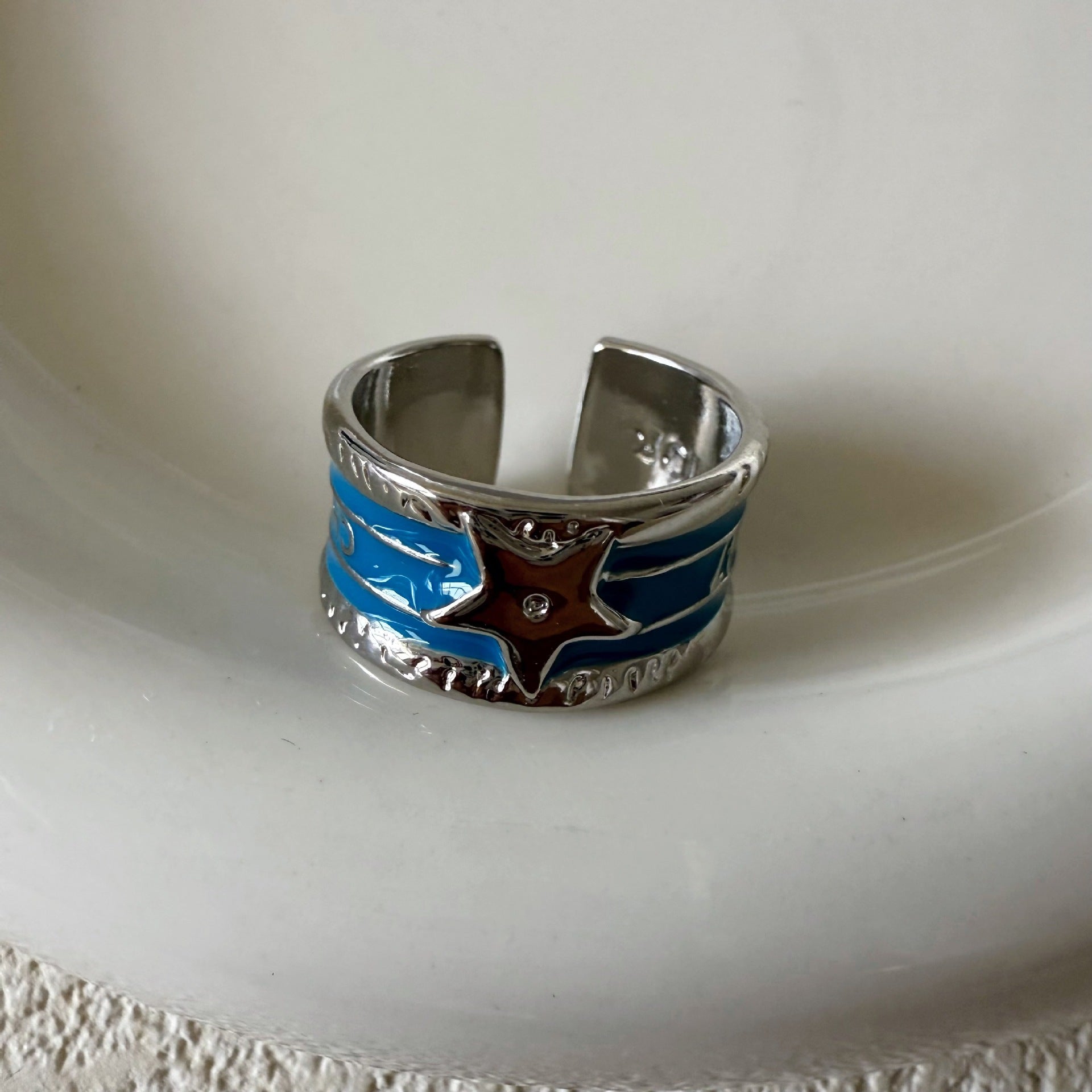 XINGX oil drop worn retro ring, light luxury and exquisite style