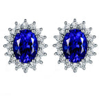 Six-prong heart-shaped earrings inlaid with zircons