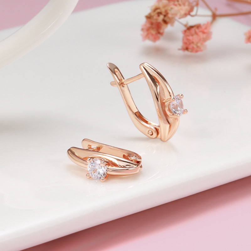 Simple and graceful rose gold earrings, fashion style